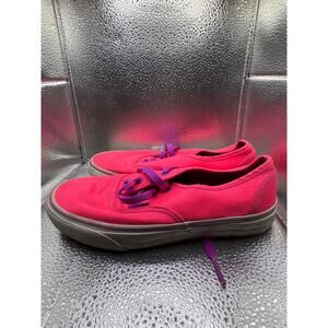 Vans Classic Pink Canvas Skate Shoes Women's 7 /‎ Men's 5.5